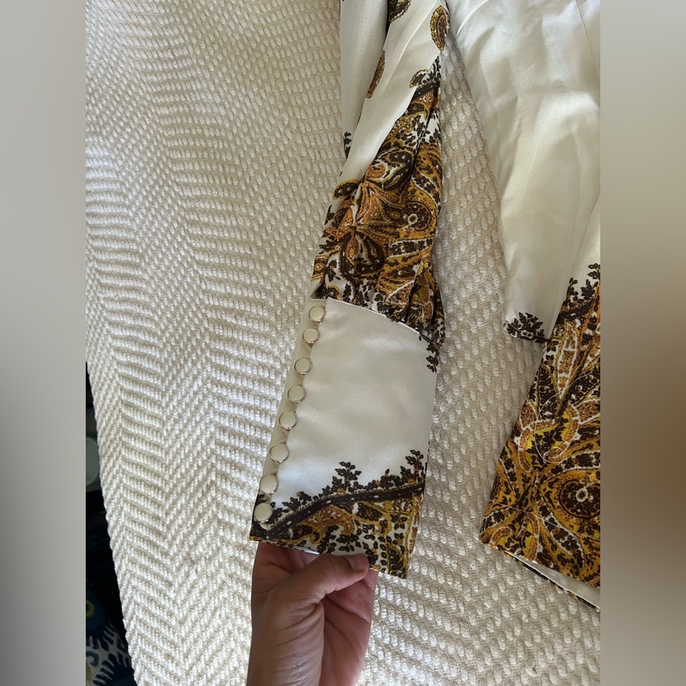 NWT Fashion Nova White and Brown Paisley short set - Picture 5 of 8